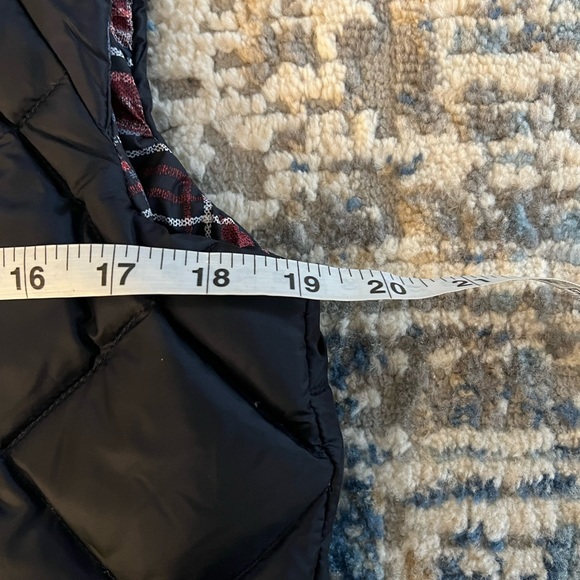 Lululemon The Fluffiest Vest size 10 - Picture 4 of 12